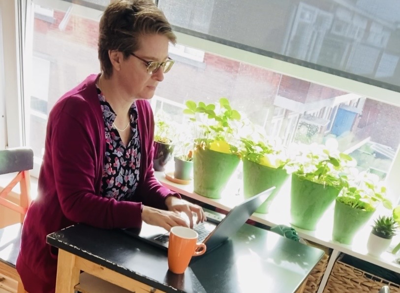 Studio Jocelyn - schrijven aan boek